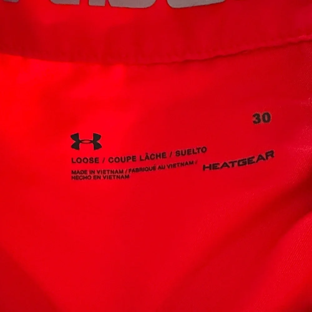 Under Armour size 30 Bold Red Board Shorts